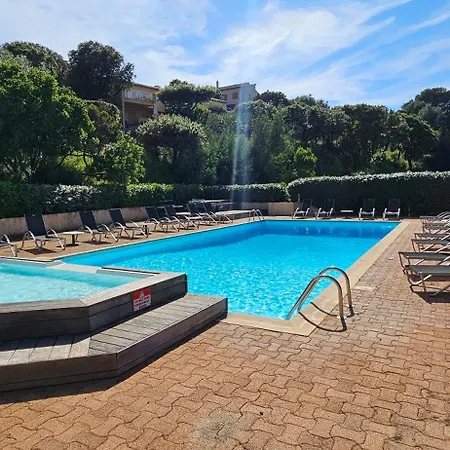 Dolce & D1, Vue Et Piscine Apartment *