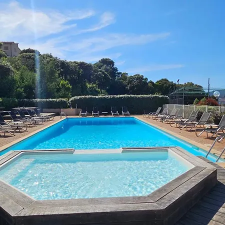 Dolce & D1, Vue Et Piscine